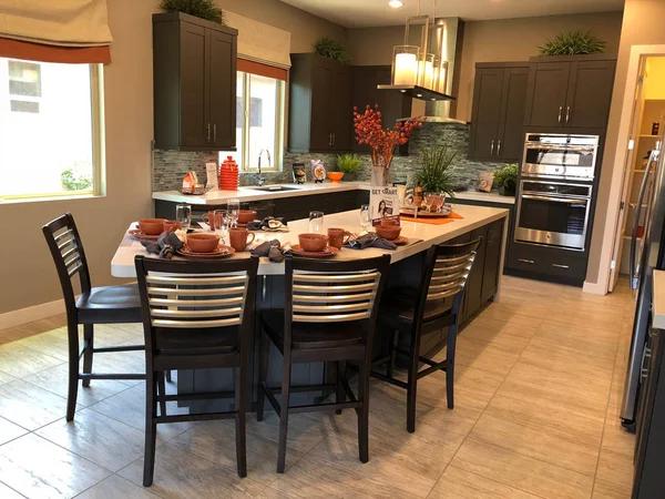 Top Pool Builders MN for Luxury Swimming Pool Projects