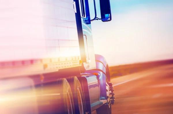 How a Toronto Trucking Company Improves Supply Chain Performance