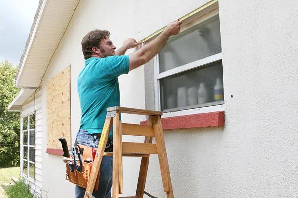 Choosing the Right Hurricane Protection Windows