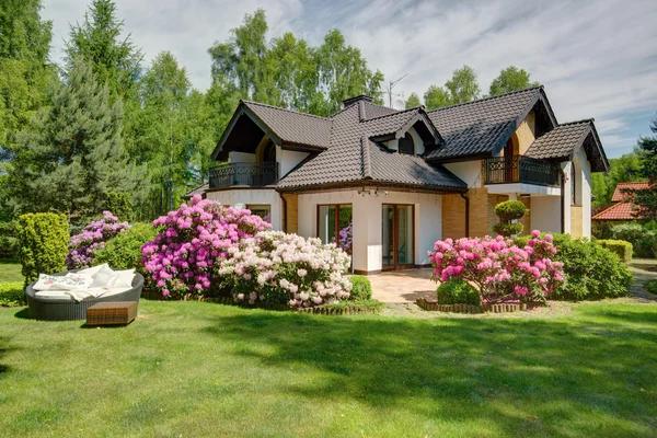Inspiring plans for carriage houses for Modern Homeowners