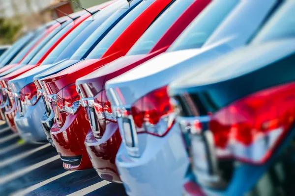 Finding the Best Deals at a Ford Car Dealership Near Me